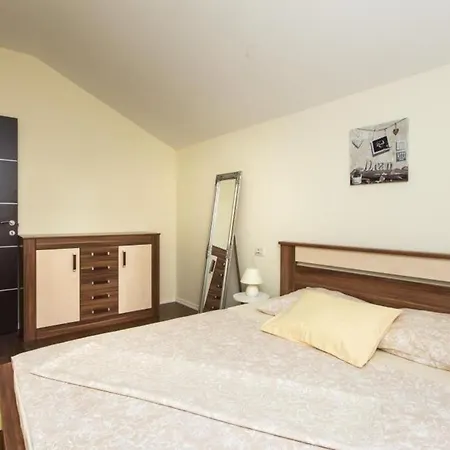 Daire Dina - Two Bedroom With Balcony And Sea View A4+1